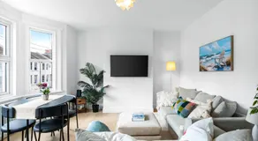 Design-Led Apartment in Hove - Image 4