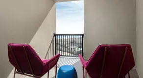 Ocean Reef Suites - Image 4