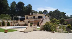 Private/separate floor apartment in a villa near beach - Image 3