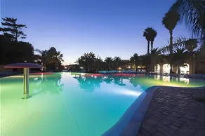 Mobilheim mit Pool, Grill und Terrasse | Gartenblick - Image 5