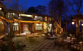 Blossom Hill Inn Lijiang Eminentland - Image 2