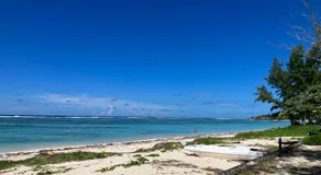 Belle Mare 3 bedroom Luxury villa 6 on a blue ocean - Image 4