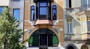 3 Room Luxury Design Apartment with Airconditioning, Close to Gent St-Pieters Station - Image 5