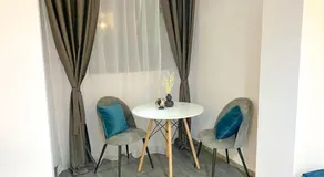 Signature Residence - Image 2