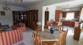 Big family house in Mesochoria village - Image 4
