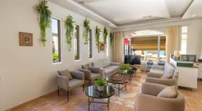 Klonis Hotel - Image 4