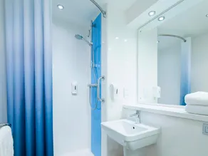 Travelodge Cambridge Swavesey - Image 5