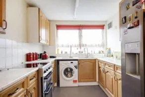 6 Greville Court - Image 4