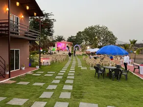 Aandra Lakestay Resort Campzone - Image 3