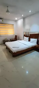 HOTEL SUPREME - Image 5