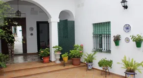 Apartamentos El Arco - Image 5