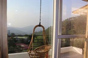 Meraki Living Luxury Homestay, Mukteshwar - Image 3
