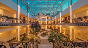 SSAW Huama Garden Hotel - Snow Mountain View & Lijiang Old Town Area - Image 3