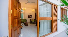 Lotus Villa Dehiwela - Image 3