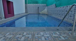 Strand Resort - Image 3