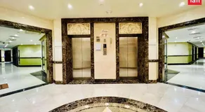 Luxury Stay , Pool,Gym & Jacuzzi Hotel Style Living - Image 5