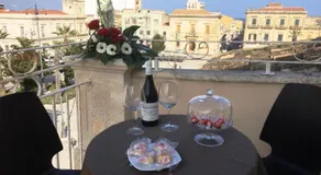 Plaza Rooms - Image 3