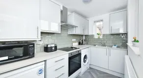 Newark Central Cottage - Image 3