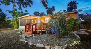 Sunny 3BR Oasis Water View 2 TVs Beach Gear Fenced Yard Pet Friendly - Image 5