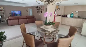 A melhor acomodação entre Pinhais e Curitiba - quarto para até O4 pessoas em casa com garagem - Image 2
