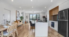 Williamstown Townhouse - Image 3