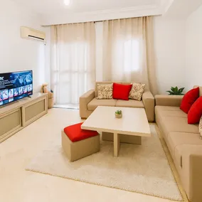 Cosy S2 Avenue Hedi Nouira Ennasr 2, Ariana, Tunis - Image 1