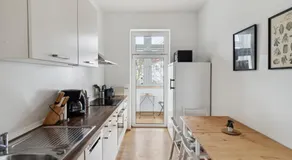 Apartment für 13 Gäste, 5 Schlafzimmer, 2 Bäder, 2 Loggia's, Leipzig Zentrum Ost - Image 2