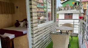AamaHomeStay Suite Room with bath tub - Image 5