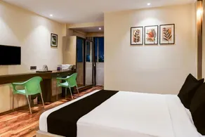 Super Townhouse Oak Hadapsar - Image 2
