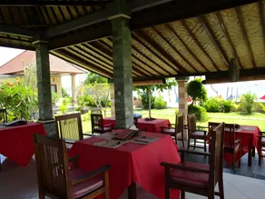 Yogi Beach Bungalow - Image 5