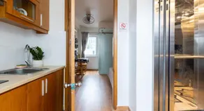 COSY HOUSE - CENTER'S TAY HO - CLOSE THE LAKE - Image 2