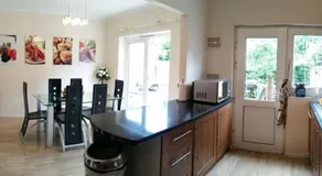 Basingstoke Townhouse - Image 4