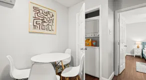Lux 1BR Apt in North Loop Near UT Free Parking - Image 4