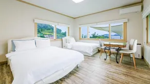 Yeosu Artist Pension - Image 2
