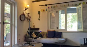 Espaco arborizado com Casa e Chale em bairro nobre de Monte Verde - Image 3