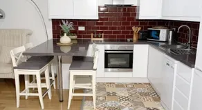 Heart of the City Apartment - Image 5