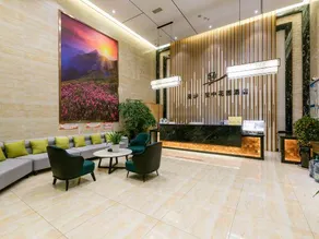 Rambling In Skygarden Hotel - Image 4