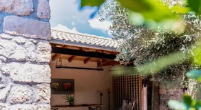 Boutique Stone Cottage - Image 5