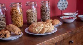 Crossroads Bed and Breakfast - Image 3