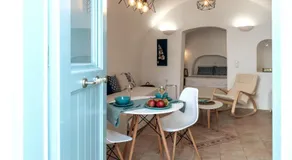 Santorinian Lava House - Image 2