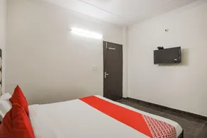 OYO Saurav Villa - Image 5