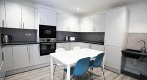Ryegate House Colchester - Image 2