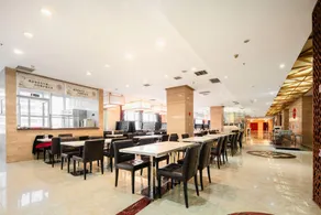Junyi International Hotel - Image 4