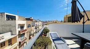 Corner view 3 - Image 4
