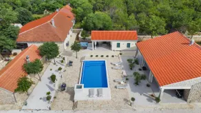 Tosic Estate - Villa, Vineyards and Winery - Image 3