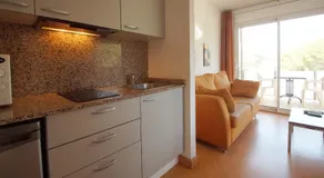 Aparthotel Arenal - Image 3