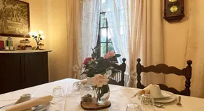 B&B Azalea - Image 3