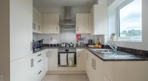 LillyRose Apartments - Hemel Hempstead, Free Parking, Free Wi-Fi - Image 5