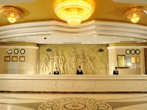 Vienna Hotel Shenzhen Pinghu Center Metro Station - Image 3