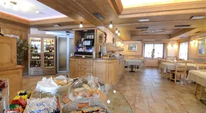 Albergo Alpenrose - Image 2